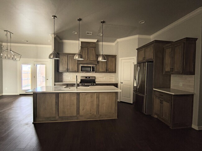 Building Photo - 2832 Wild Rose Ln