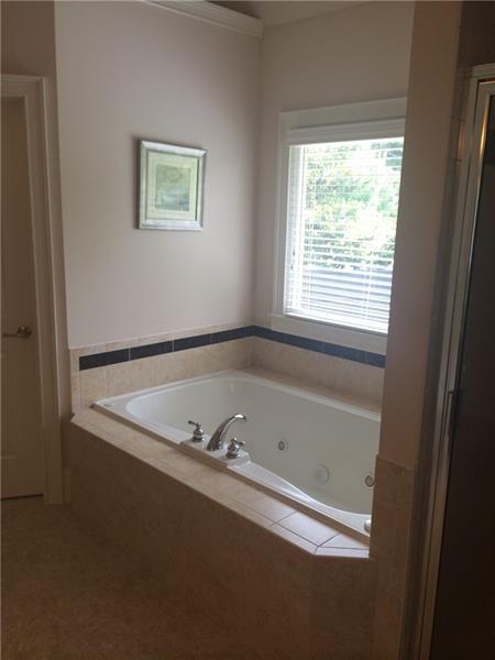 Building Photo - 203 Mount Vernon Cove
