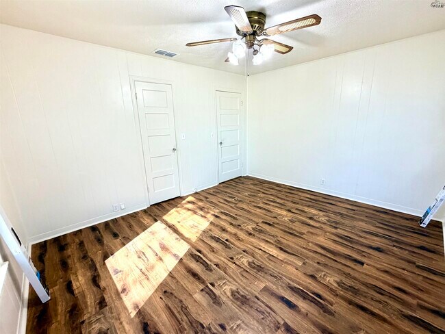 Building Photo - 157 FM 3393