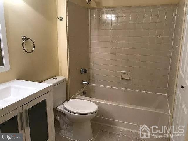 Building Photo - 8402 Tamarron Dr