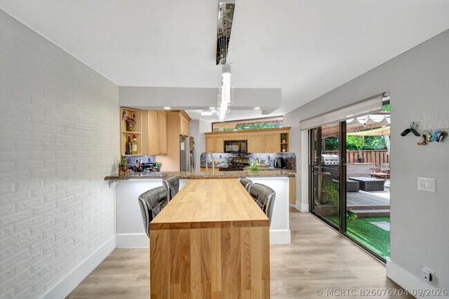 Building Photo - 8105 Severn Dr