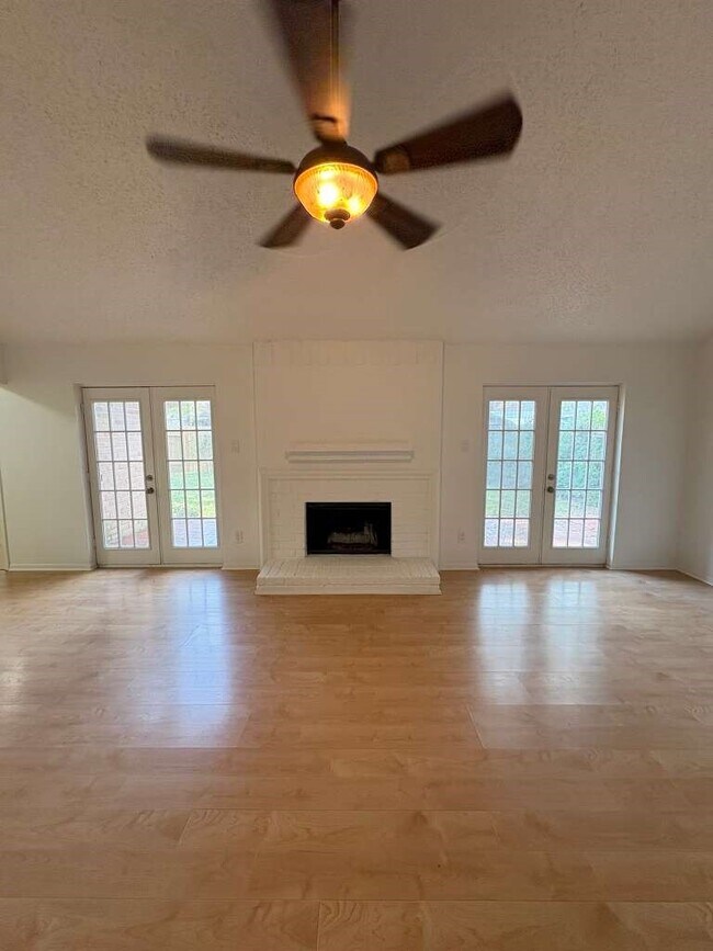 Building Photo - 4007 Issacks Way