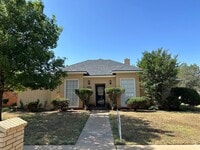 Building Photo - 3 bed 2 bath 2 car garage