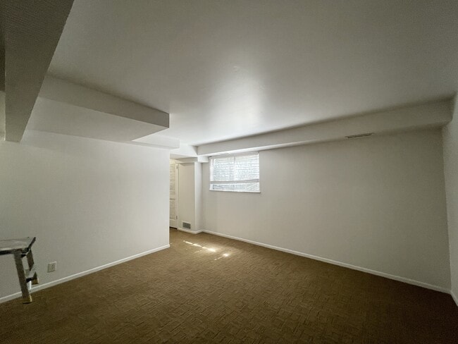Building Photo - 1871 Monterey Dr