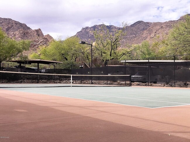 Building Photo - 6655 N Canyon Crest Dr