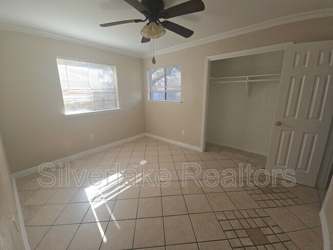 Building Photo - 2429 Salmon St