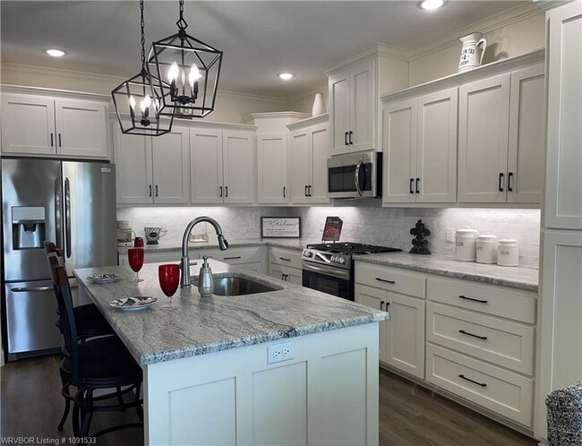 Building Photo - 9100 Maysview Ln
