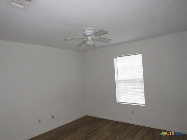 Building Photo - 1623 Pontotoc Trce