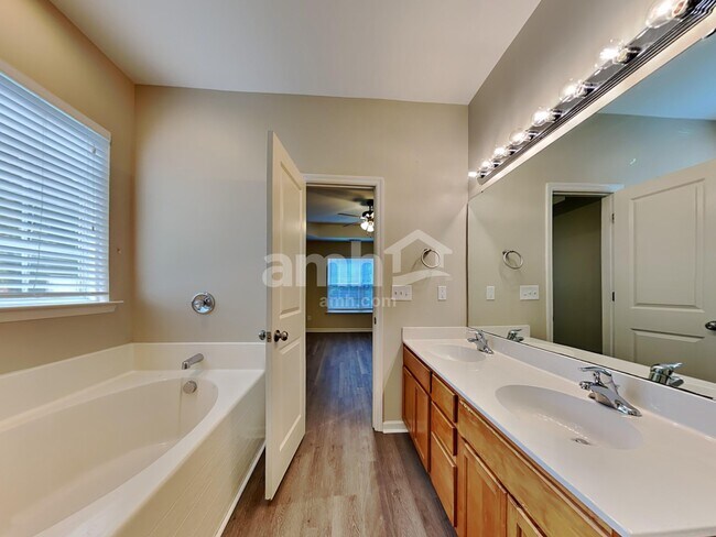 Building Photo - 3392 Fletton Way