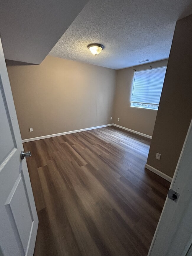 Building Photo - Burlington