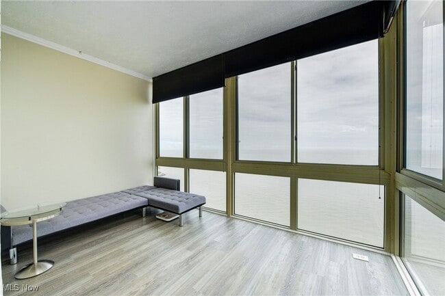 Building Photo - 12520 Edgewater Dr