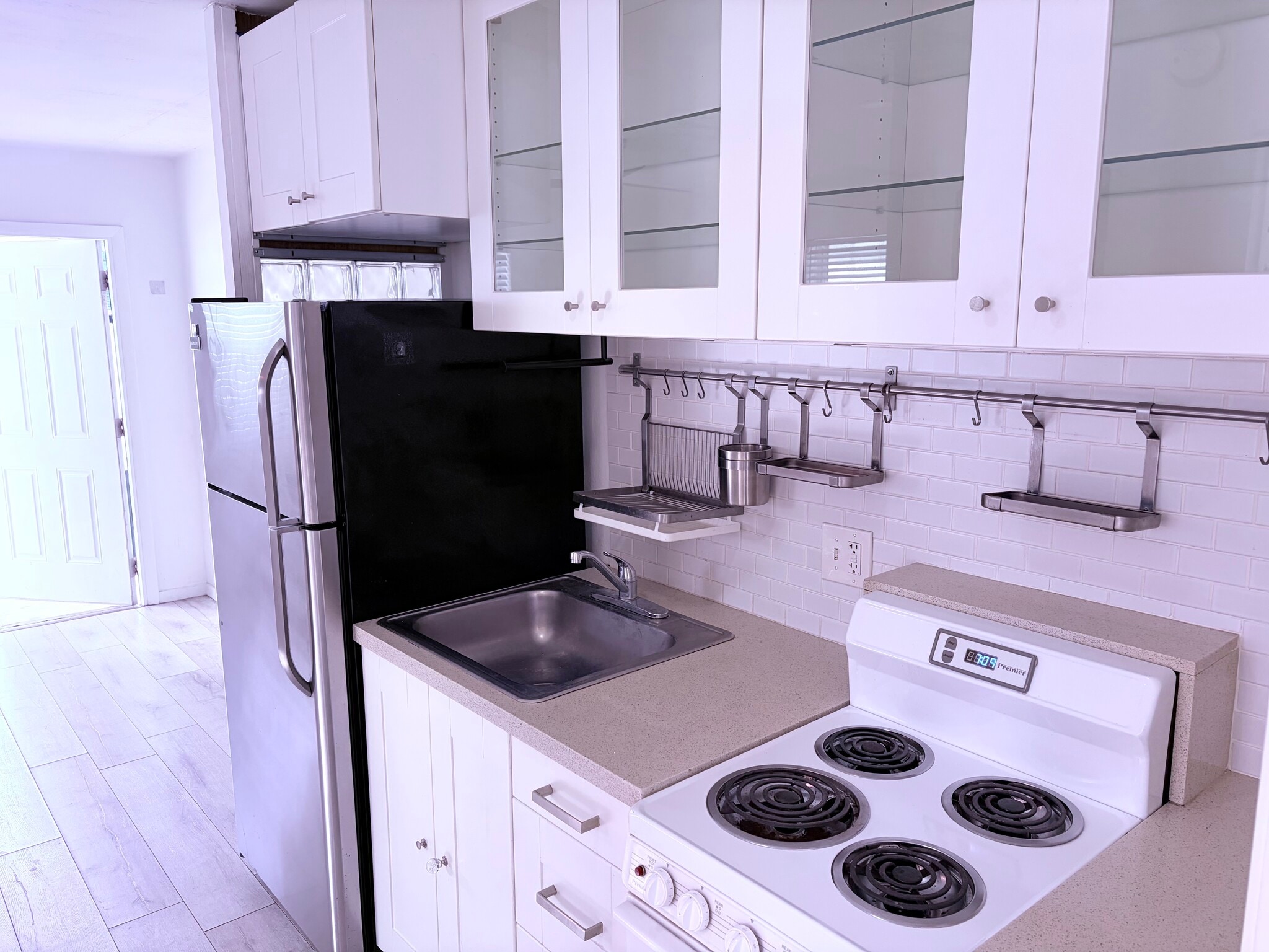 Building Photo - 919 Michigan Ave