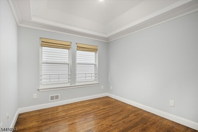 Building Photo - 267 S 10th St