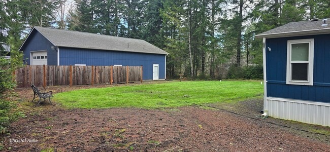 Building Photo - Looking for a room mate PRIVATE 2 Bedroom 1 Bath