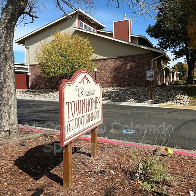 Building Photo - 218 W Rockrimmon Blvd