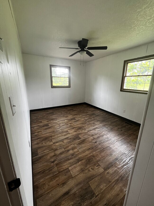 Building Photo - 544 Gibson Station Rd