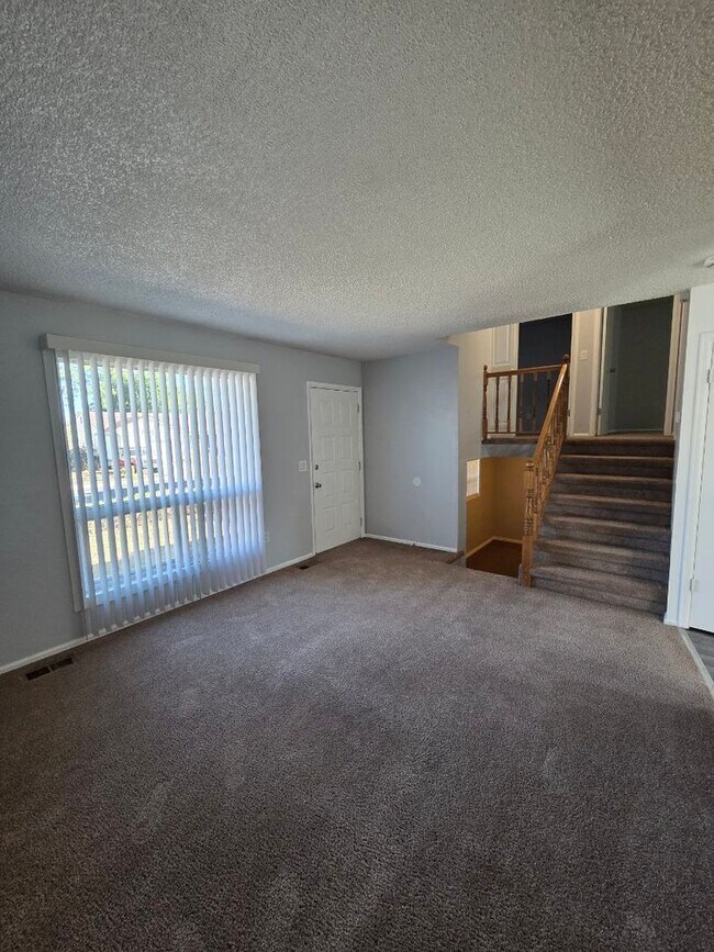 Building Photo - Inviting 3-Bedroom Home with Expansive Backyard on a Peaceful Cul-de-Sac | Available July 10