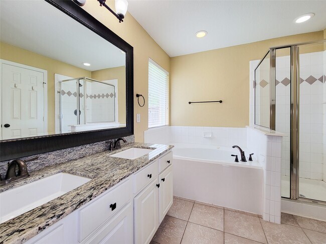 Building Photo - 21123 Amber Crossing Dr