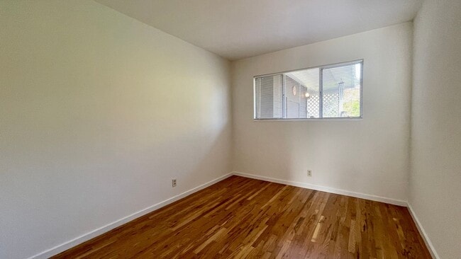 Building Photo - Single-Level in the Anholm Tract Downtown SLO with A/C and Great Backyard
