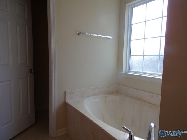 Building Photo - 4816 SE Brownston Ct