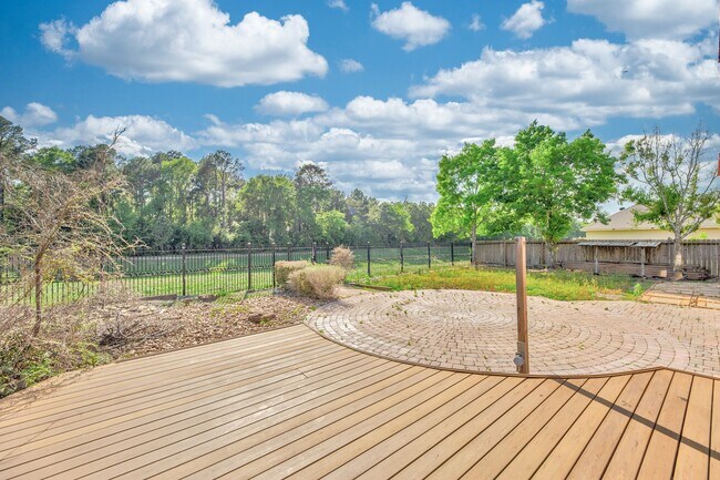 Building Photo - 15435 Stoneridge Park Ln