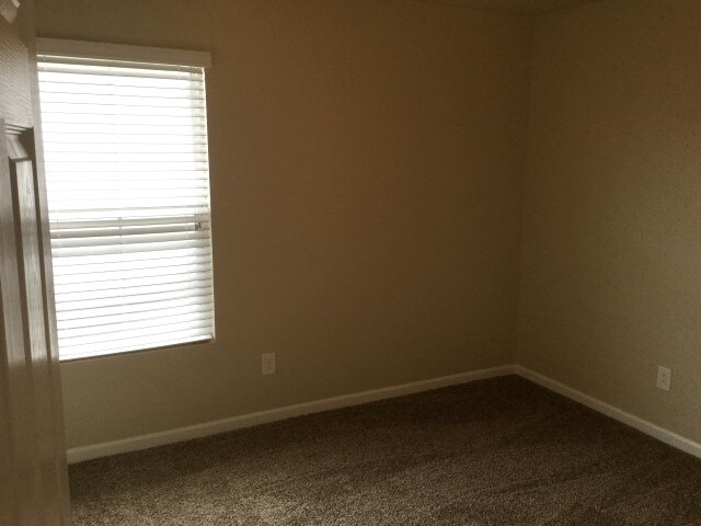 Building Photo - 8018 McKee Dr