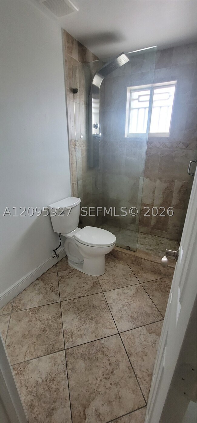 Building Photo - 3254 W 70th St