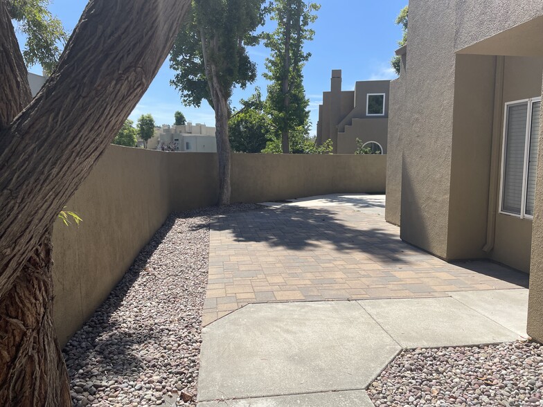 Start of Oversized Patio - 21112 Rose