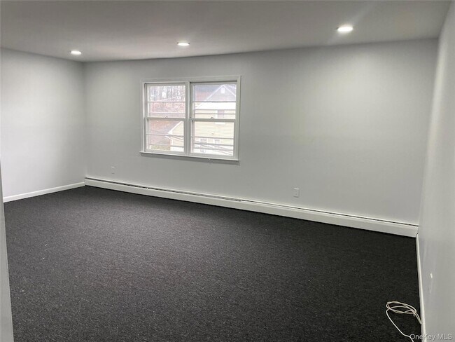 Building Photo - 287 Mary Lou Ave