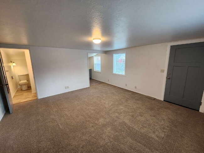Building Photo - Studio in Sequim