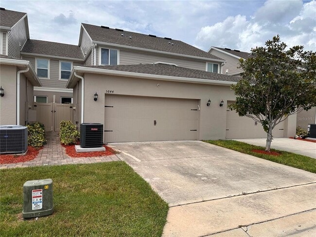 Building Photo - 5844 Soter Ln