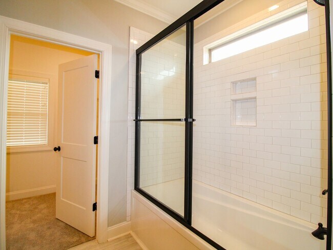 Building Photo - Beautiful two story home at Whispering Pines!