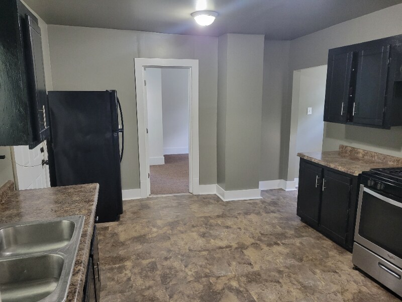 Building Photo - 38 Quimby St NE