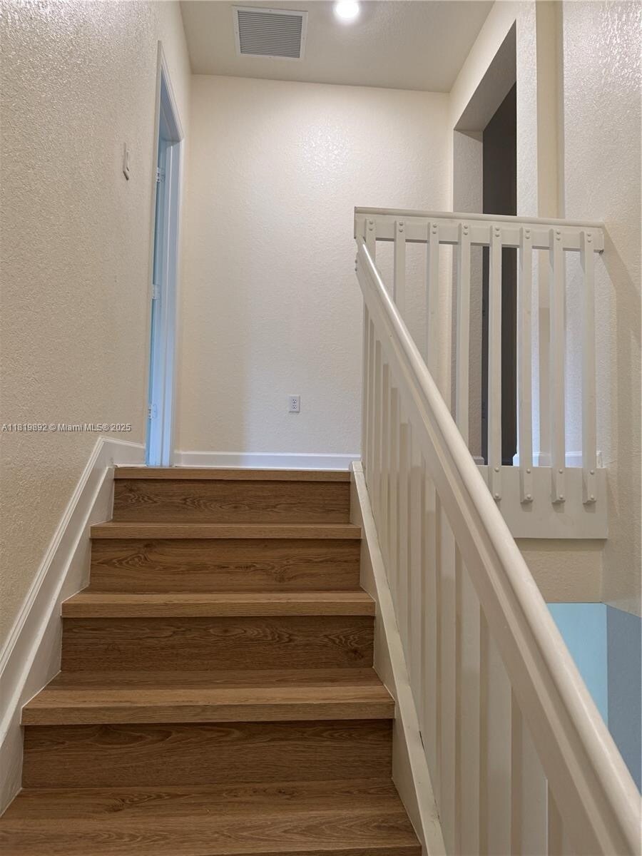 Building Photo - 10825 W 33rd Way