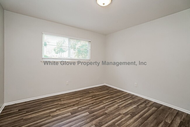 Building Photo - Charming 4-Bedroom Artesia Home with Sunroom, Large Backyard & Attached Garage