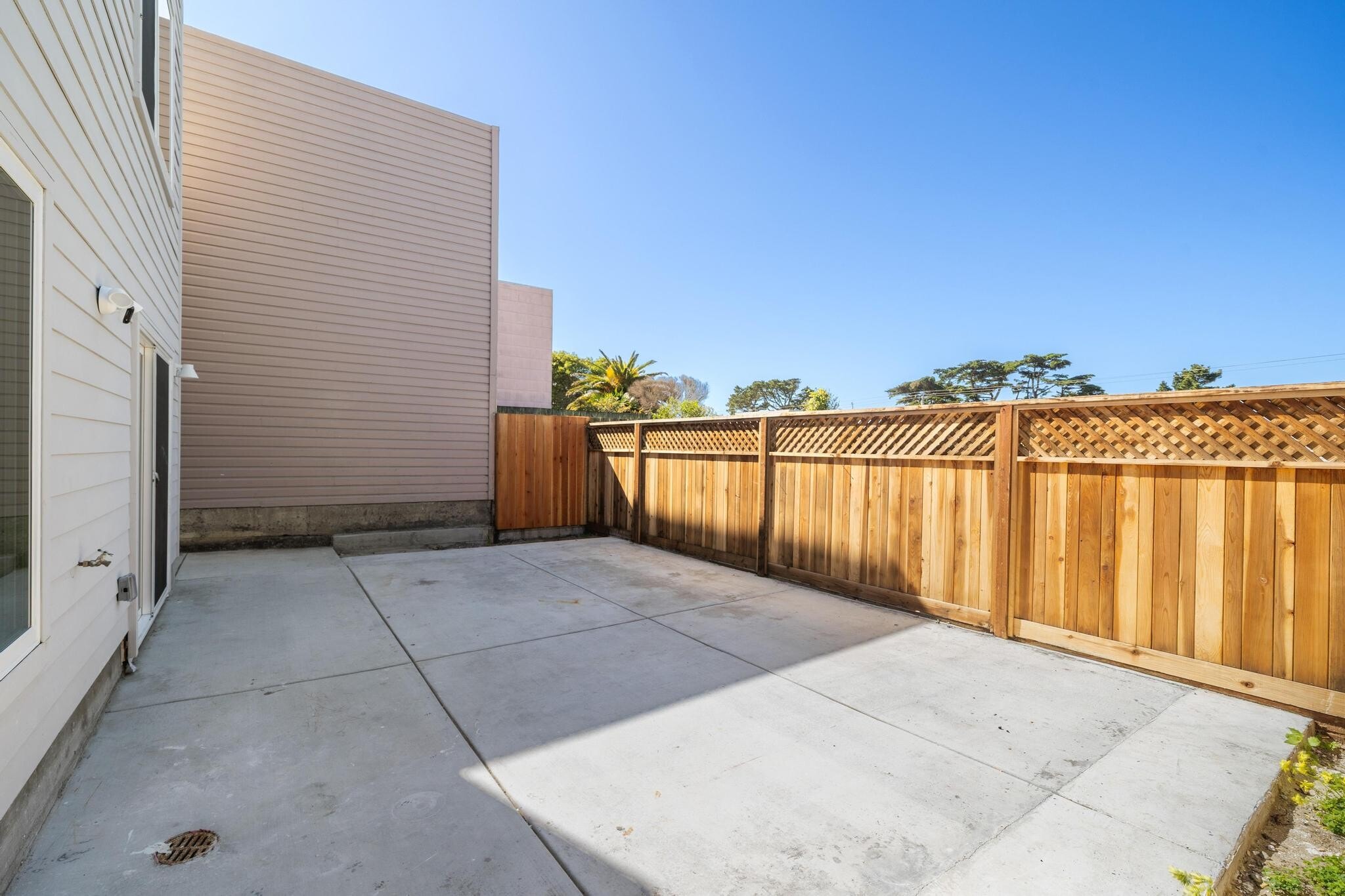 Building Photo - 1815 35th Ave