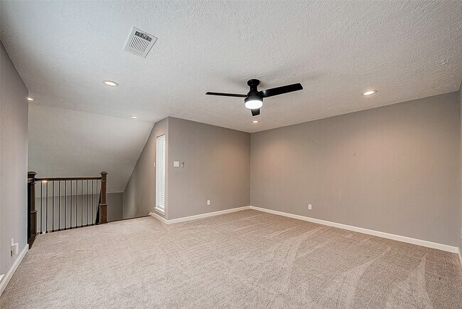 Building Photo - 1623 Cherry Ridge Dr