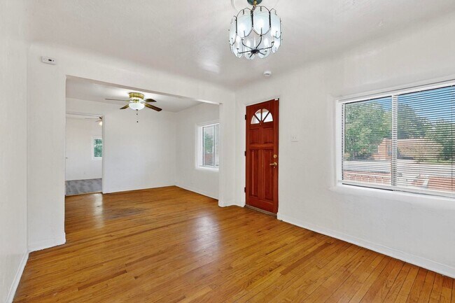 Building Photo - 5016 5th St NW