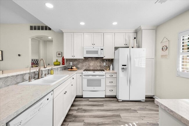 Building Photo - 67278 S Chimayo Dr