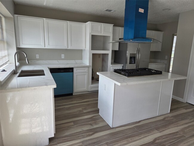 Building Photo - 14959 Havenridge Dr