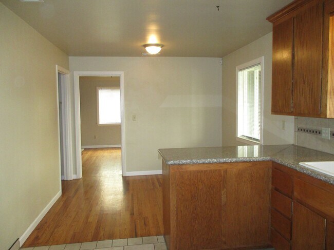 Looking towards dinning doorways leads to living room - 217 El Vista Ave