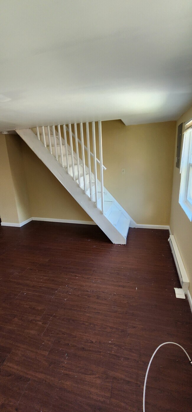 Building Photo - 274 N Main St