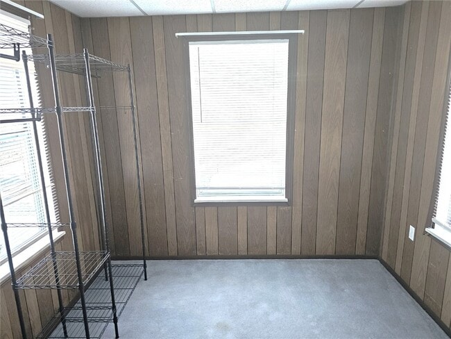 Building Photo - 4953 Holly Hills Ave