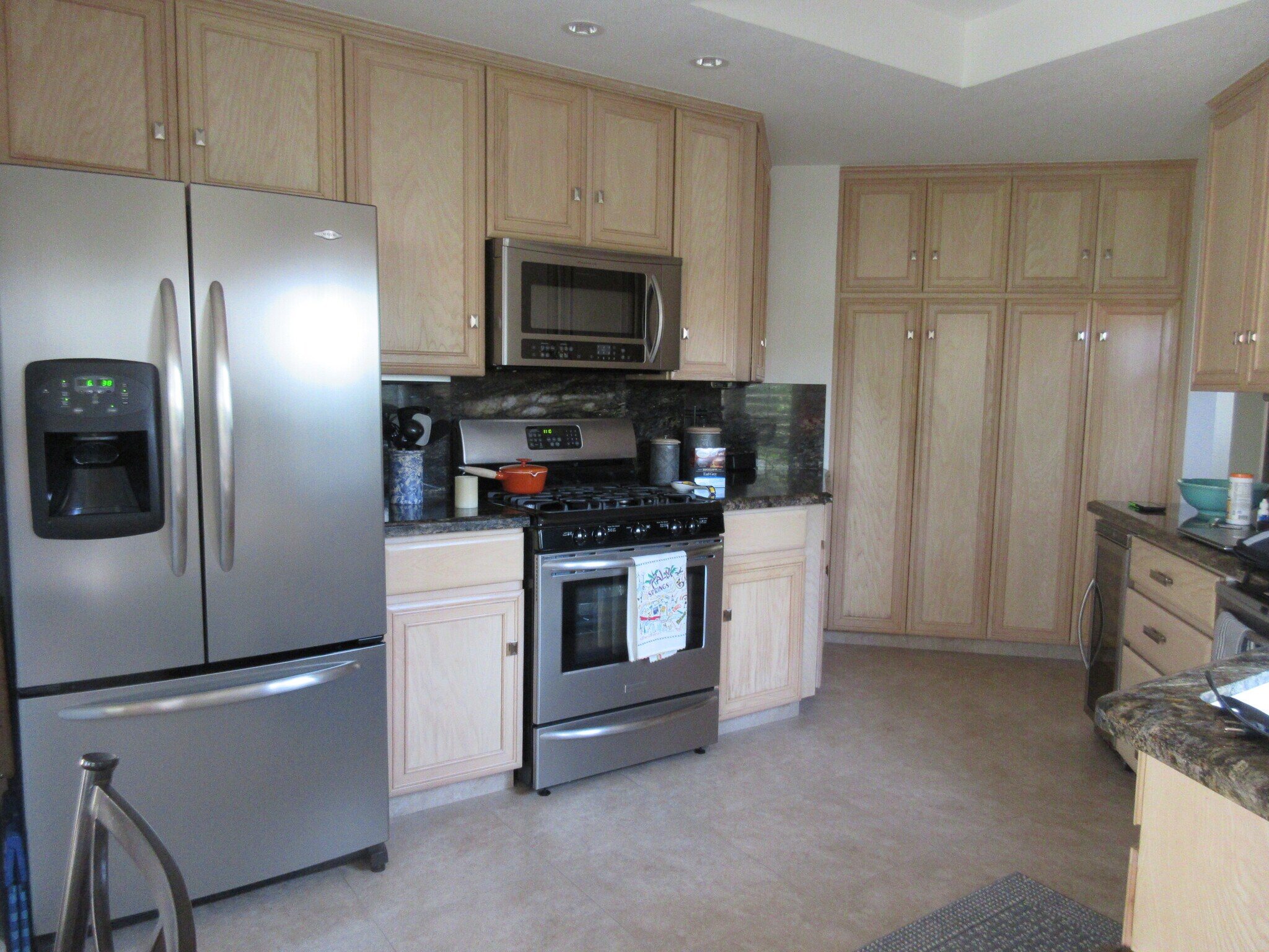 Building Photo - 100 Brandigo Cir