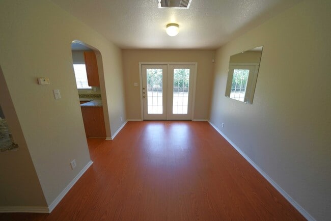 Building Photo - 2 Story Home Available in Cibolo! Realtor commission: $500