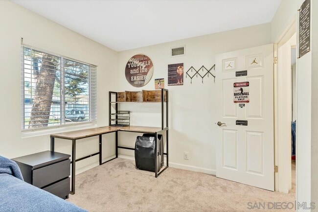 Building Photo - 6789 Alamo Way