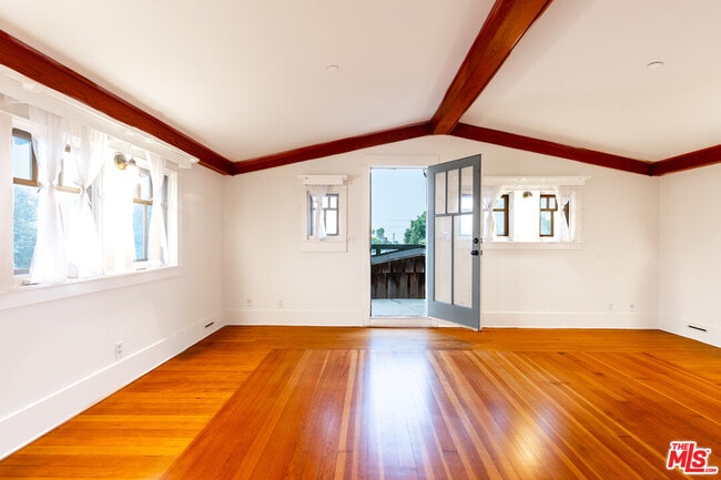 Building Photo - 2544 3rd St