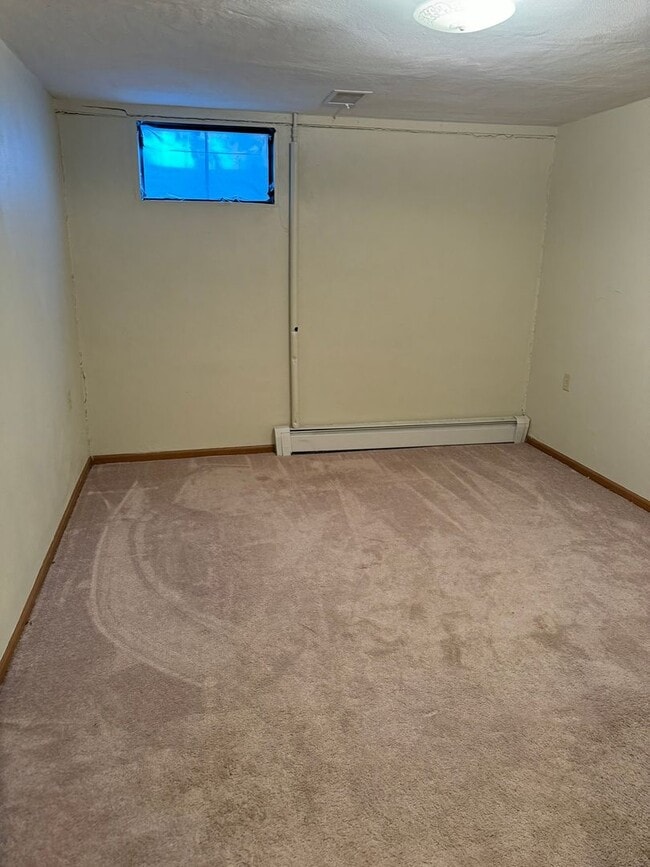 Building Photo - Spacious 3-Bedroom Home with Bonus Rooms in SoBoCo School District!