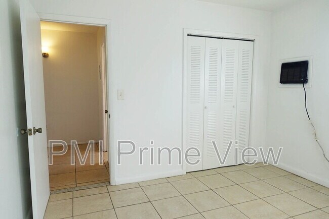 Building Photo - 7331 NW 37th St