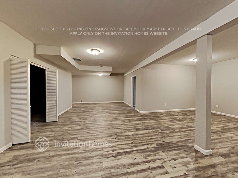 Building Photo - 10172 Seawolf Dr